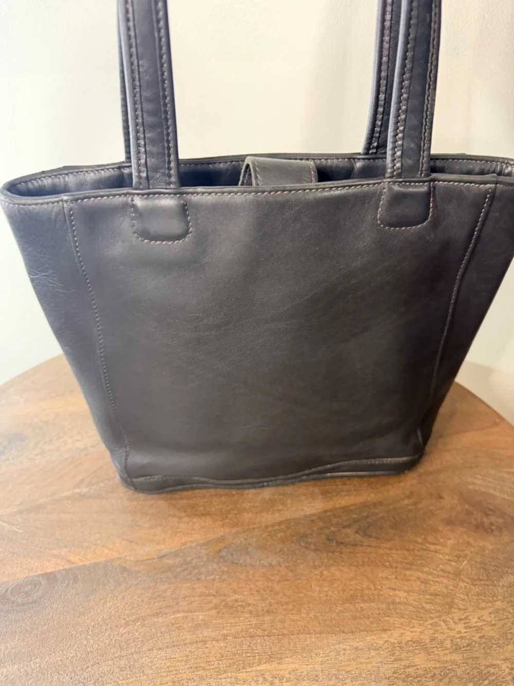 Vintage Coach Bleeker Bag (no hang tag)